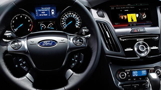 Tecnología de Ford activada por voz reconoce 17 acentos