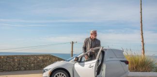 Vuelve el triciclo eléctrico a manos de Electra Meccanica Triciclo