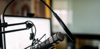 ¿Cómo crear un podcast para tu marca?, aquí te dejamos 5 aspectos que debes tener en cuenta.