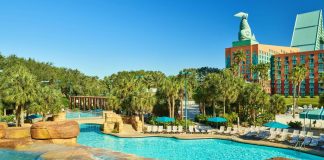 Disney convierte sus resorts en aulas Disney