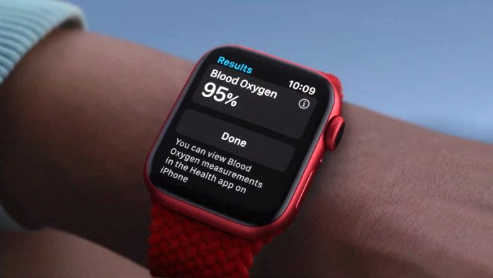 Se compara el Oxímetro del Apple Watch con uno común, aquí el motivo