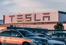¿Quieres trabajar en Tesla? Si eres mexicano, éstos son los requisitos