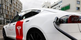 Tesla pierde millones de dólares por ¿baterías? Tesla Baterías
