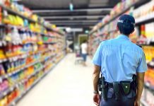 ¿Walmart exagera sus medidas de seguridad?