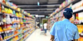 ¿Walmart exagera sus medidas de seguridad?