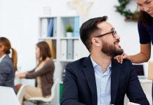 Aprende a felicitar a tus trabajadores