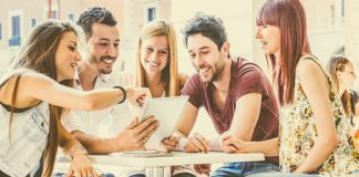 Millennials, enamorados de las ventas por catálogo