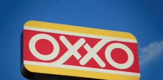 ¿OXXO desplaza a los bancos?