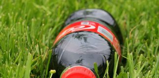 Coca Cola vuelve a aparecer en el fútbol Coca Cola