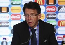 UEFA da un jalón de orejas a los jugadores y protege a las marcas UEFA