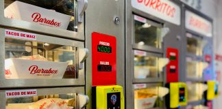 Alimentos calientes por medio de máquinas expendedoras, ¿efectivo ? Alimentos calientes