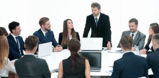 ¿Cómo ser líder en grupos híbridos?