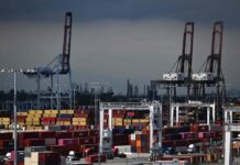 Donald Trump prometió en su primer día en el cargo imponer aranceles a productos de México, China y Canadá Internacional | Noticias