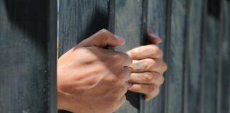 Oficial de policía condenado por exigir 2.000 dólares a cambio de una plaza para ingresar a la escuela de formación | Seguridad | Noticias