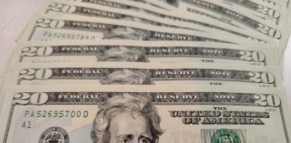 Aumento salarial de 10 dólares: el Departamento de Trabajo fija el salario base en 470 dólares para 2025 | Economía | Noticias