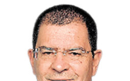 Simón Pachano: Política y dinero | Columnistas | Opinión