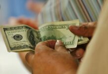 Salario básico 2025 en Ecuador: sindicalistas proponen un aumento de nada menos que $16 | Economía | Noticias