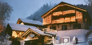 Nude Project celebra la Navidad en los Alpes