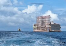 Ministro Manzano anuncia la llegada de una segunda barcaza a Las Esclusas que duplicará la producción de energía flotante a 200 MW | Economía | Noticias