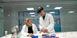 El Bachillerato Internacional, un modelo para cultivar la pasión por aprender | Formación | Economía