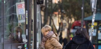 Todos los municipios excepto Castilla-La Mancha tienen bonificaciones temporales en el transporte público | Buscar