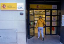 Un juez reconoce el paro de un periodo intermedio entre su despido y su integración como funcionario | Negocio