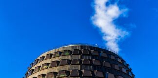 La aprobación constitucional con condiciones de la Ley de Vivienda Catalana de Vox | Negocio