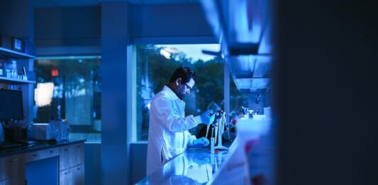 Fondos especuladores, opas fallidas y conflictos de interés: el ‘annus horribilis’ de la familia Grifols | Negocios