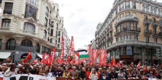 Los sindicatos convocan a la movilización contra la abolición de los subsidios a las pensiones y al transporte | Negocio