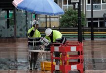 Cuatro de cada diez nuevos empleos en 2024 serán para trabajadores extranjeros Negocio