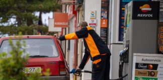 Los precios de los combustibles continúan su tercera semana de subidas y alcanzan nuevos máximos desde agosto | Negocio