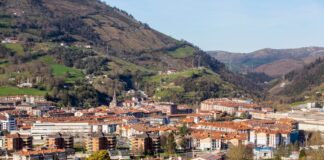 Cruzada contra suelos vacíos: Azpeitia es la primera comunidad en imponer un canon | Negocio