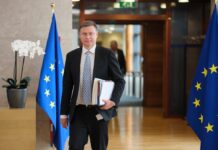 Dombrovskis: “La necesidad de reducir las cargas administrativas es aguda que antes. La UE tiene serios problemas de competencia ”| Negocio