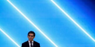 Álvarez-Pallete recibió 32.1 millones de euros para su partida de Telefónica | Buscar