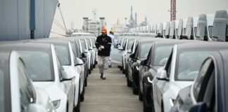 El efecto Trump ya no se aplica a Tesla: pierde casi un tercio de su valor de mercado de valores del máximo | Mercados financieros