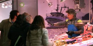 La inflación en la zona euro es en febrero después de cuatro meses en febrero con décimo moderado Negocio