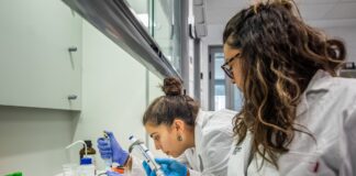 España se convierte en un país europeo con más mujeres con patentes gracias a su compromiso con las biosciencias | Negocio