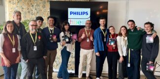 Los jóvenes fabricantes participan en jóvenes pitchos de marca 2025