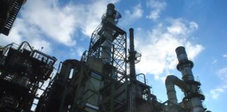 Petroecuador: La emergencia en la refinería de esmeralda no tiene influencia en el suministro de combustible | Economía | Noticias