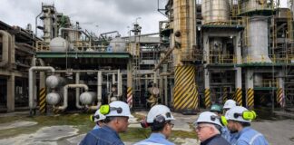 Piden la refinería esmeralda en una emergencia debido a los efectos del terremoto 6 | Economía | Noticias