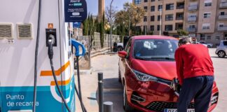 Los españoles no creen en el auto eléctrico | Economía nacional e internacional