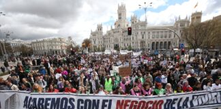 Manifestaciones en 40 ciudades protestan por toda España contra el precio de la vivienda | Vivienda | Economía