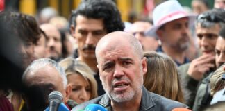 CC OO Carga contra juntas: «Es difícil ser más inútil que el último tostado del pan bimbo» | Negocio