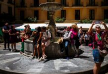 El dilema del modelo de turismo español | Negocio
