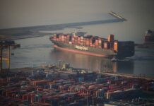 La guerra arancelaria, la deuda y los riesgos fiscales amenazan el dinamismo de la economía española | Economía