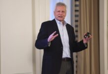 Dani Rodrik: “Trump está arruinando la economía global porque está arruinando la economía estadounidense” | Foro CREO