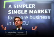 Bruselas reduce las tarifas administrativas para empresas con menos de 750 empleados.