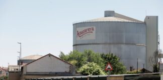 Azucarera sacrifica la planta casi centenaria de La Bañeza | Economía