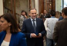 Chats Pedro Sánchez-Aálos: ¿Es legal difundir mensajes de WhatsApp, pantallas o audios privados? | Mis derechos | Negocio