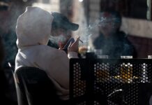 España y otros 14 países de la UE piden a la Comisión reformar la fiscalidad del tabaco | Economía
